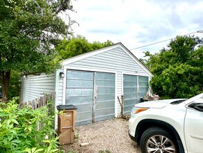 2203 W 49th St in Austin, TX - Building Photo - Building Photo