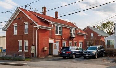 724 N Main St in Woonsocket, RI - Building Photo - Building Photo