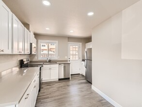 909 Elm St in Denver, CO - Building Photo - Building Photo