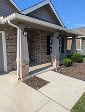 124 Magdalene Way in Liberty Hill, TX - Building Photo - Building Photo