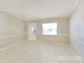 1446 Deborah Dr in Spring Hill, FL - Building Photo - Building Photo