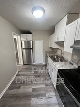 1430 Stratton Pl Dr in Chattanooga, TN - Foto de edificio - Building Photo