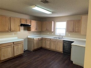 1253 Highview Dr in Cedar Hill, TX - Building Photo - Building Photo