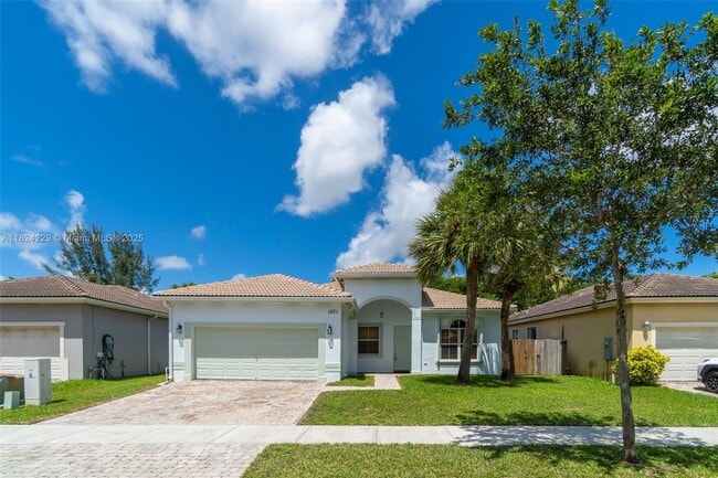 property at 1221 SE 17th Ave
