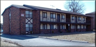 2 Lindbergh Cir Apartments