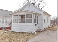 237 34th Street Dr SE