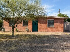 2825 E 21st St in Tucson, AZ - Building Photo