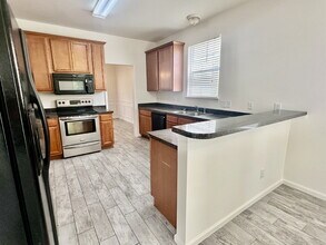 127 Pin Oak St in Bluffton, SC - Foto de edificio - Building Photo