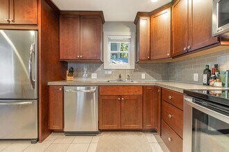 13748 Wallingford Ave N in Seattle, WA - Building Photo - Building Photo
