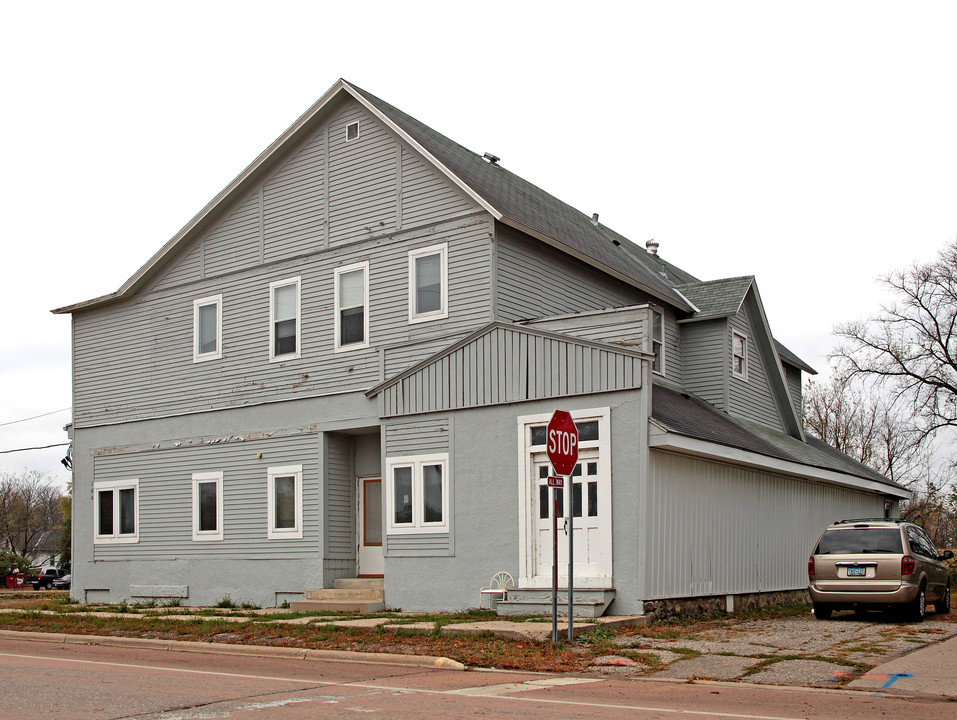 100 State Ave S in New Germany, MN - Building Photo