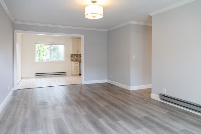 242 Elwood St, Unit 3 in Redwood City, CA - Building Photo - Building Photo