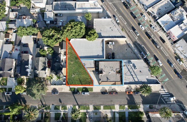 5 Unit Apartments + Excess Land in Los Angeles, CA - Building Photo - Building Photo