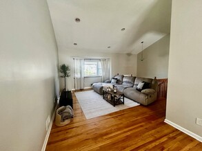 119 Cindy Ct, Unit 1 in Middlesex, NJ - Building Photo - Building Photo