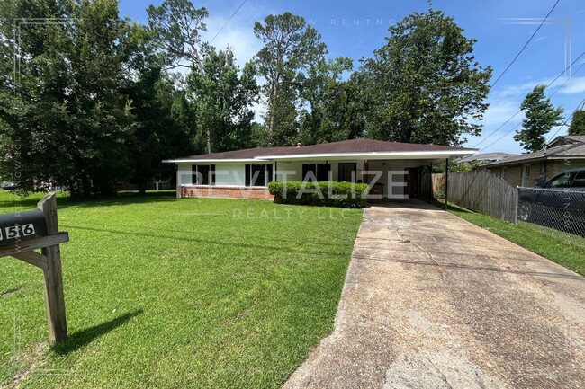 1056 Belvedere Cir W in Mobile, AL - Building Photo - Building Photo