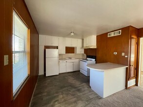 1508 N W S Young Dr in Killeen, TX - Foto de edificio - Building Photo