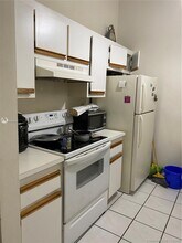 18260 Mediterranean Blvd-Unit -7-9 in Hialeah, FL - Building Photo - Building Photo