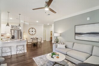 Somerset Apartments in Mcdonough, GA - Foto de edificio - Building Photo