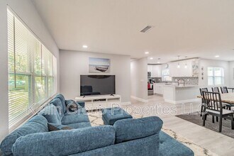 2221 Calexico Way S in St. Petersburg, FL - Building Photo - Building Photo