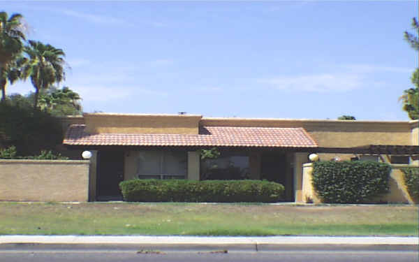 615 N Arrowhead Dr in Chandler, AZ - Building Photo