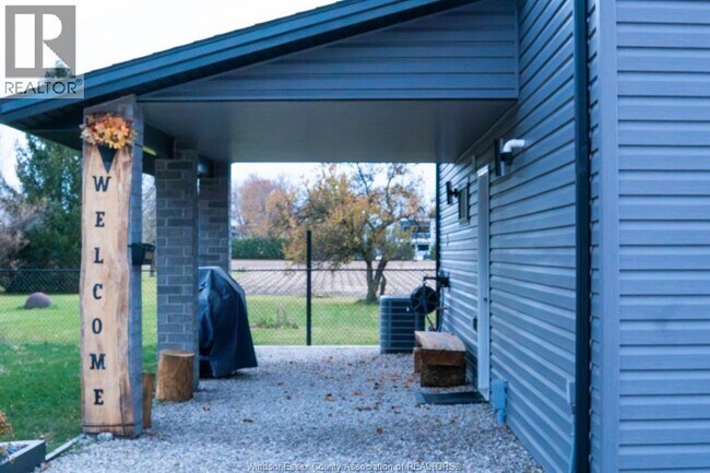 4493 4th Concession Rd in Essex, ON - Building Photo - Building Photo