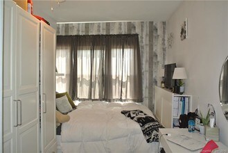 30 Farnham Ave-Unit -Up in New Haven, CT - Building Photo - Building Photo