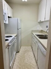 395 Imperial in Daly City, CA - Building Photo - Building Photo