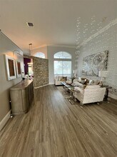 2011 NW 139th Ter in Pembroke Pines, FL - Building Photo - Building Photo