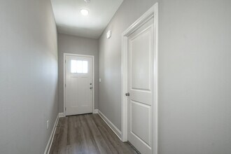 19905 Grantham Rd, Unit A in Livingston, LA - Foto de edificio - Building Photo