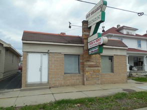 522 E Raymond St, Indianapolis, IN 46203 in Indianapolis, IN - Foto de edificio - Building Photo