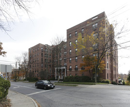 Harbor View in Greenwich, CT - Building Photo - Primary Photo