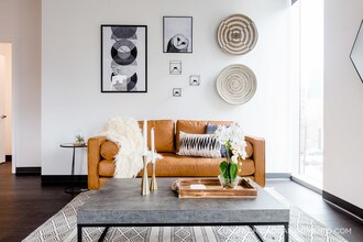 710 W Grand Ave-Unit -809 in Chicago, IL - Building Photo - Building Photo