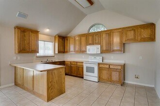 8801 Chaps Ave in Fort Worth, TX - Building Photo - Building Photo