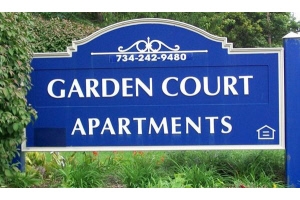 Garden Court Apartments photo'