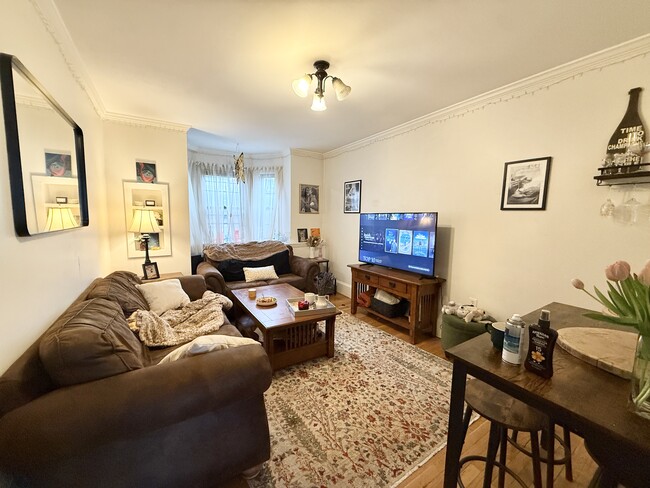81 Old Harbor St, Unit 1