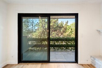 4524 Tujunga Ave, Unit 4524 Tujunga Ave in North Hollywood, CA - Foto de edificio - Building Photo