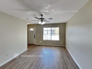 7801 N 44th Dr in Glendale, AZ - Foto de edificio - Building Photo