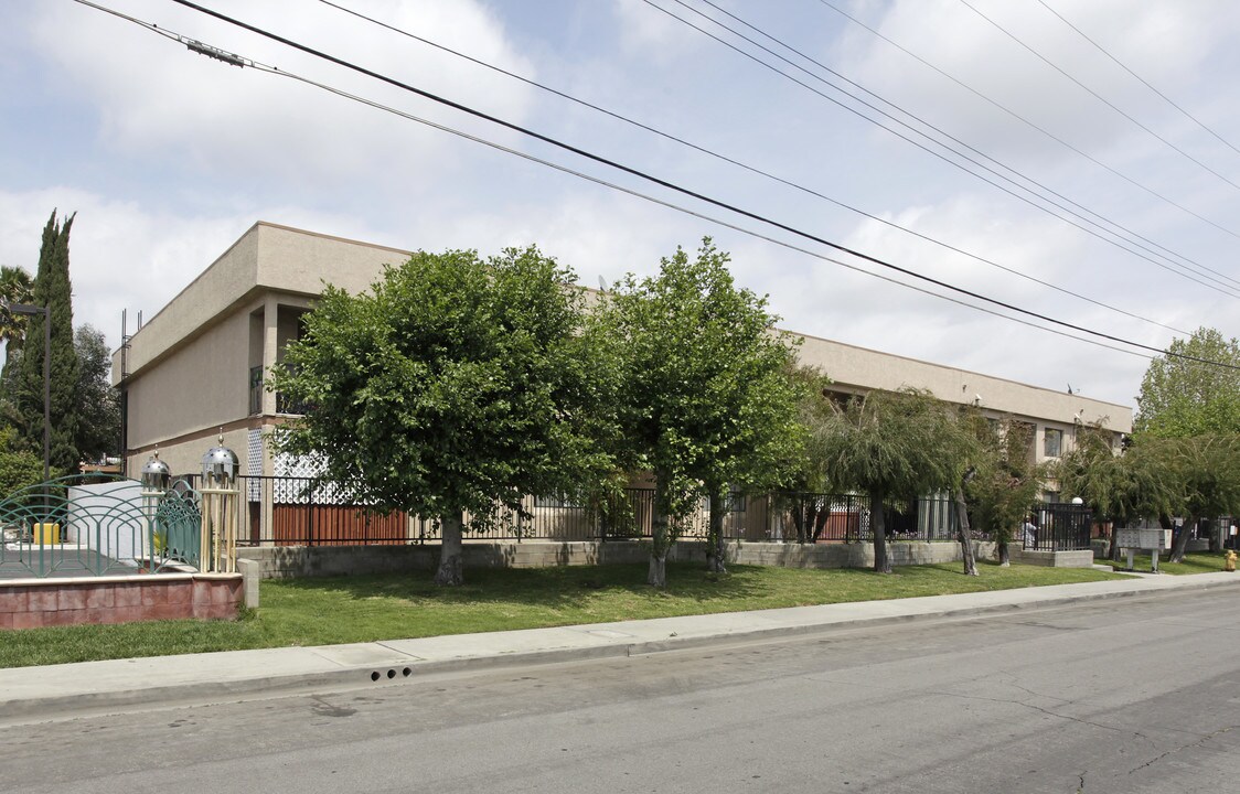 9811-9831 11th St in Garden Grove, CA - Foto de edificio