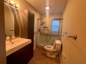21 Hahn Ave in Rochelle Park, NJ - Building Photo - Building Photo