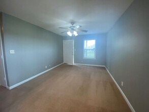 121 Waterford Dr in Oak Grove, KY - Building Photo - Building Photo
