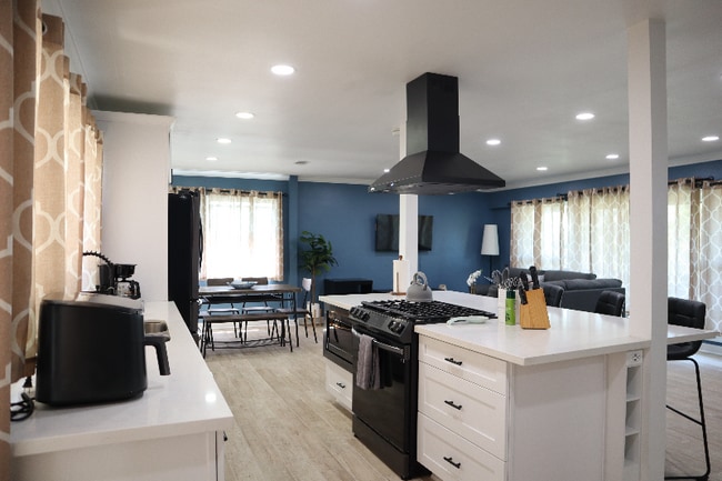 property at 2635 Sunset St