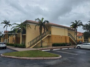 7260 NW 114th Ave in Doral, FL - Building Photo - Building Photo