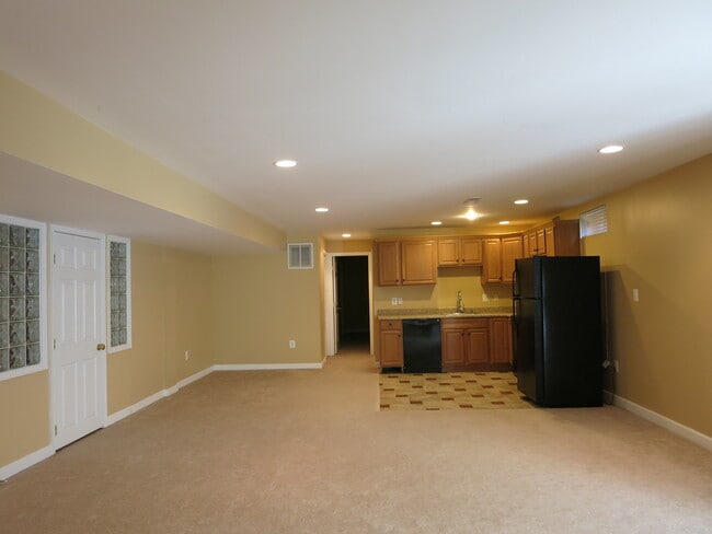 8400 Hessian Hill Ct in Bristow, VA - Building Photo - Building Photo