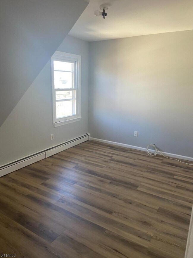 107 Church St in Nutley, NJ - Building Photo - Building Photo