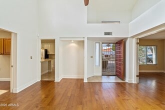 10077 E Calle De Cielo Cir in Scottsdale, AZ - Building Photo - Building Photo