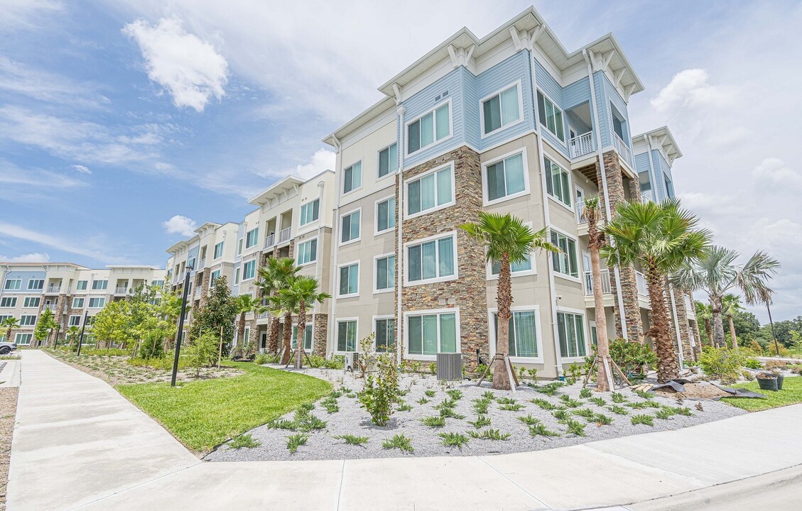 Heron Ridge 62+ Apartments in Kissimmee, FL - Building Photo