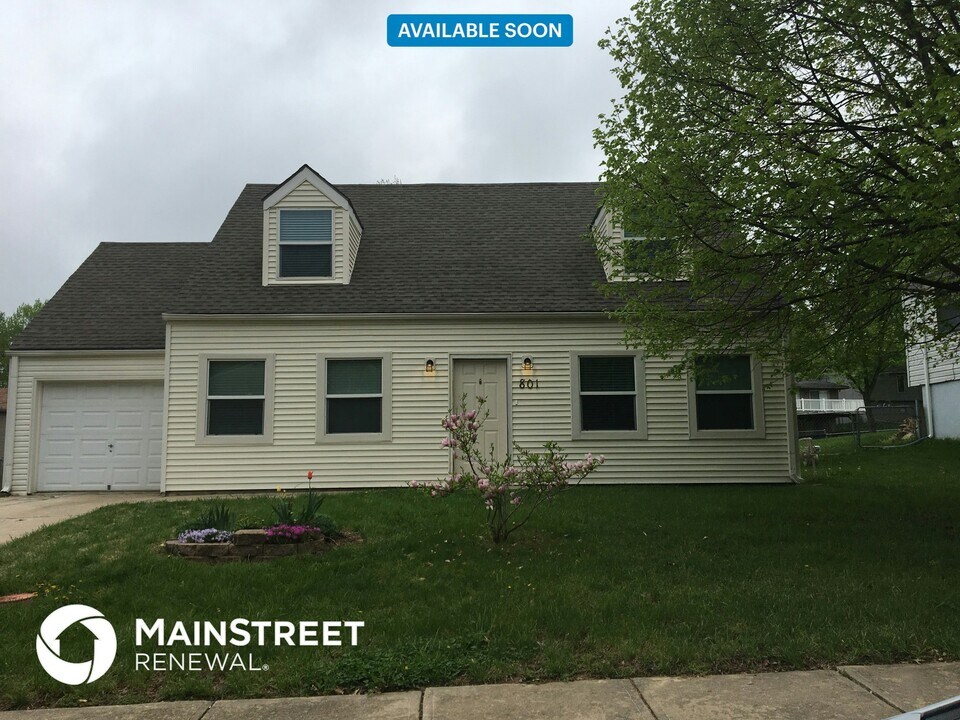801 N Sioux Ave in Independence, MO - Building Photo