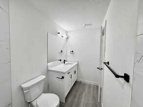 14405 127 St in Edmonton, AB - Building Photo - Building Photo