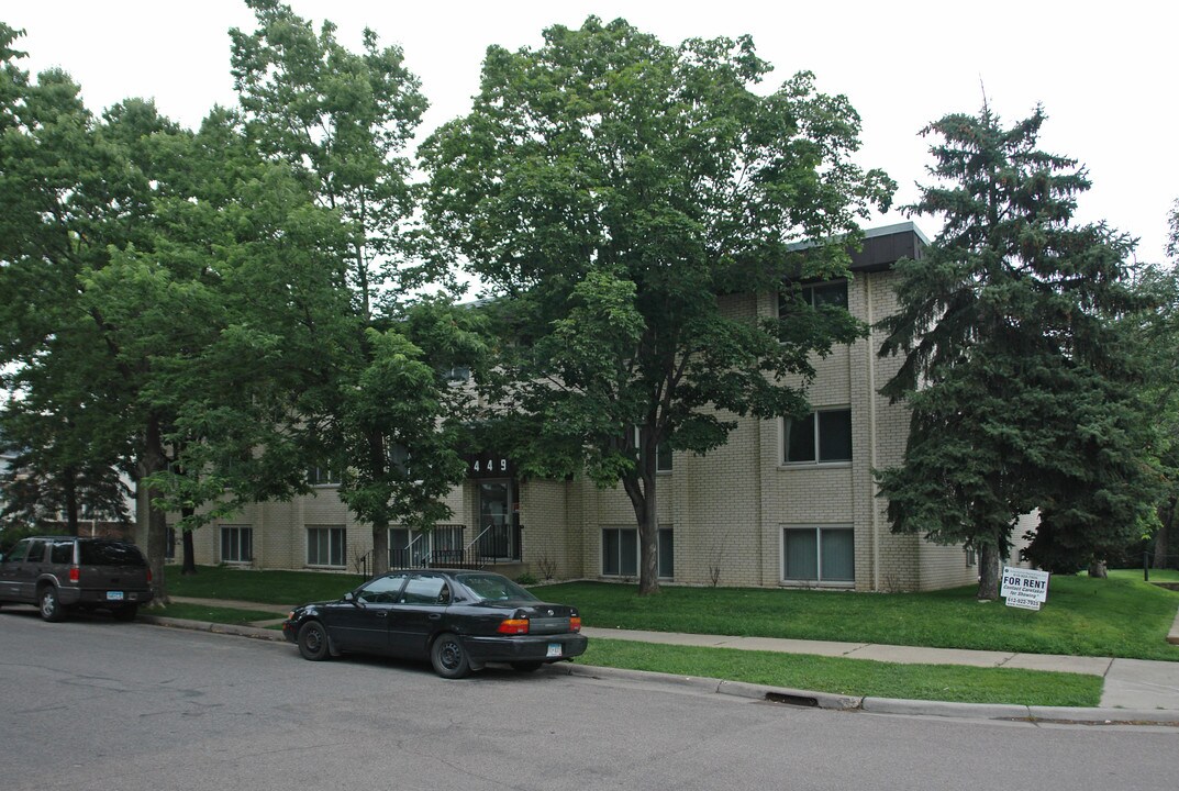 Harriet Avenue Villas in Minneapolis, MN - Foto de edificio