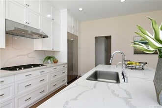 14142 Dall Ln in Tustin, CA - Building Photo - Building Photo