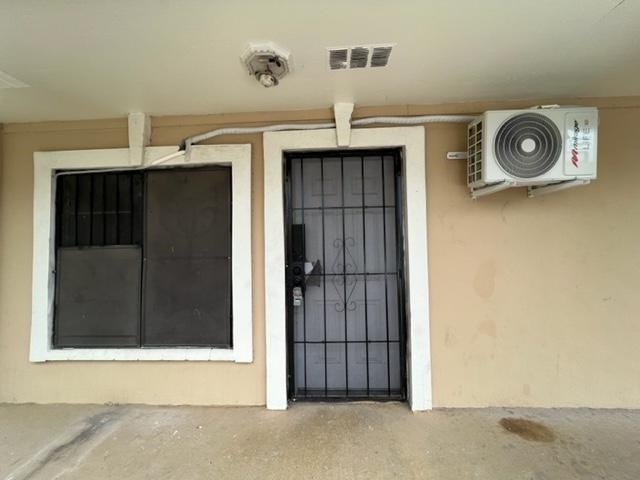 3315 San Agustin Ave in Laredo, TX - Building Photo - Building Photo